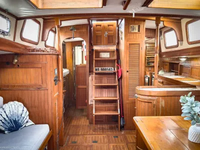 Pearson 365 Ketch 1981