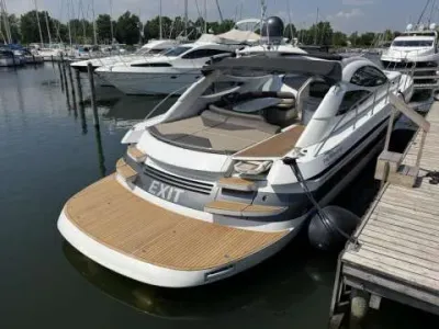 Pershing 52
