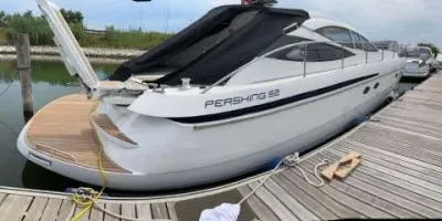 Pershing 52'