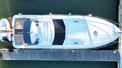 Pershing 54