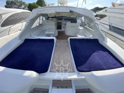 Pershing 54'