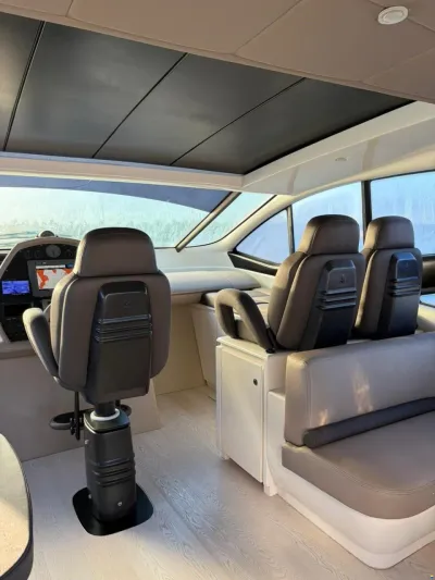 Pershing 62