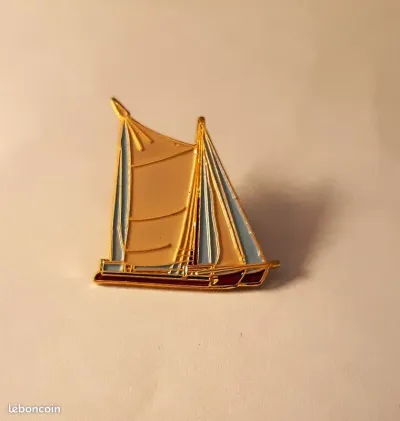 Pin's bateau Voilier