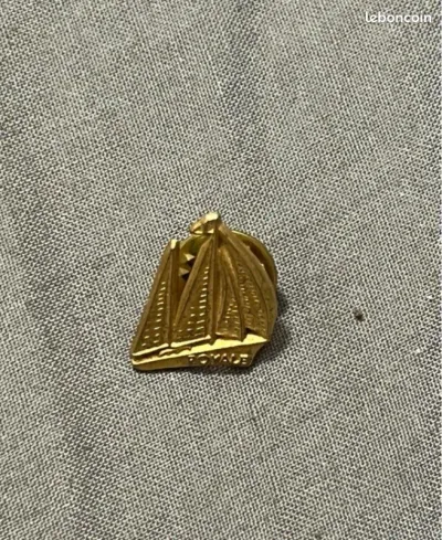 Pin’s voilier Cigale