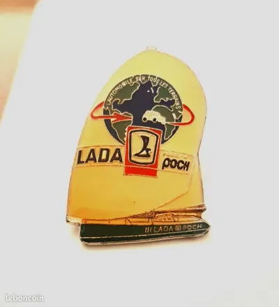 Pin's voilier III Lada Poch