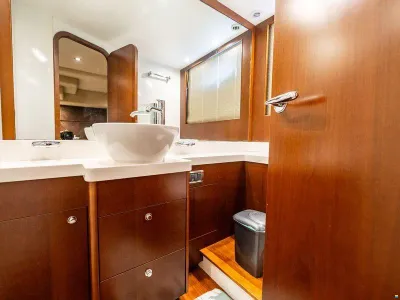 Princess 62