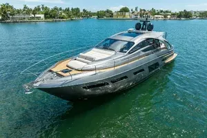 QUANTUM 70' Pershing 2022