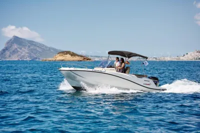 Quicksilver 605 open