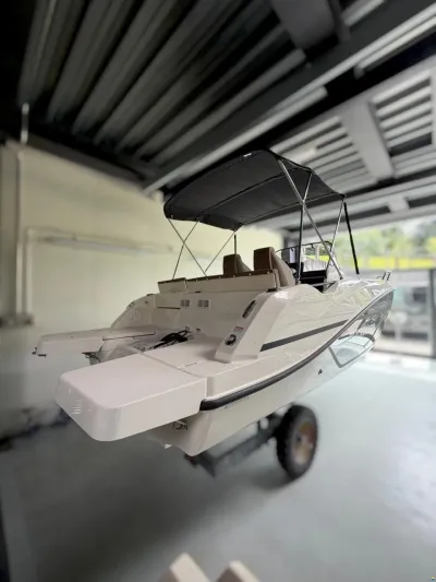 Quicksilver 605 Open