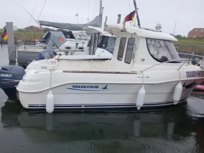 Quicksilver 640 Pilothouse