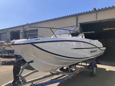 Quicksilver 705 Open