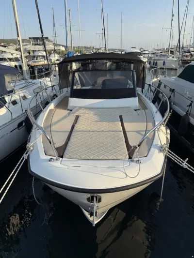 Quicksilver 875 Sundeck