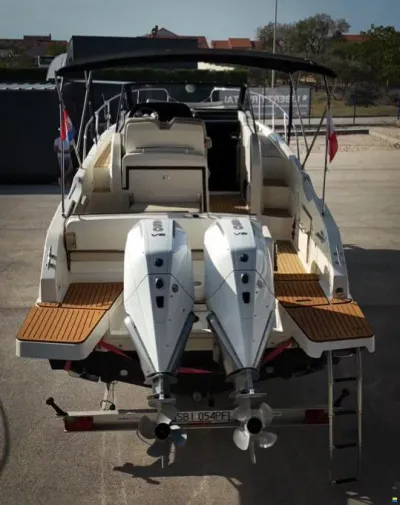 Quicksilver 875 SUNDECK
