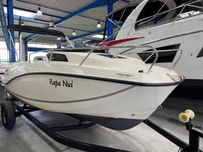 Quicksilver ACTIV 555 CABIN