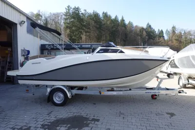 Quicksilver Activ 555 Cabin & Trailer (auf Lager)