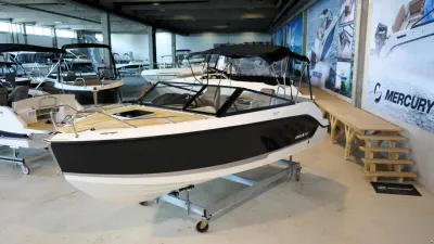 Quicksilver Activ 605 Cruiser , Saisonschlussverkauf