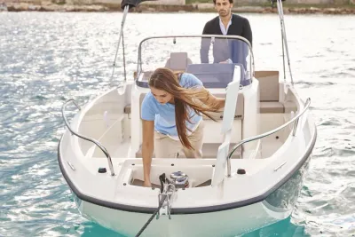 Quicksilver Activ 605 Open