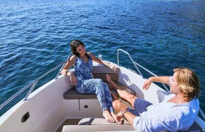 Quicksilver ACTIV 675 BOWRIDER