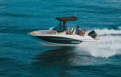 Quicksilver Activ 705 Open