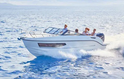 Quicksilver Activ 755 Cruiser