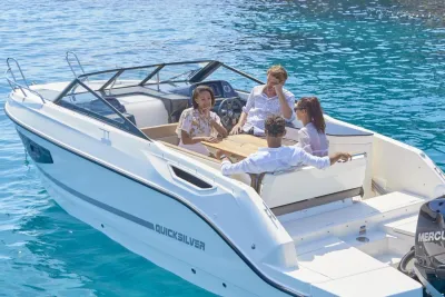 Quicksilver Activ 755 Cruiser mit 250PS