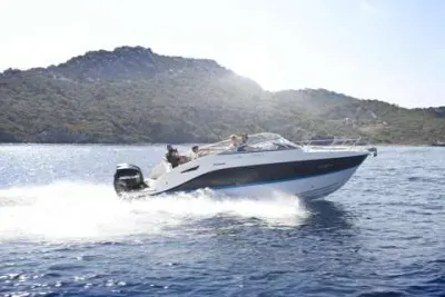 Quicksilver Activ 805 Cruiser