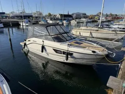 Quicksilver Active Cruiser 805