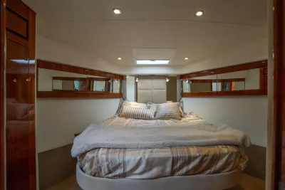 Regal 42 FXO 2022