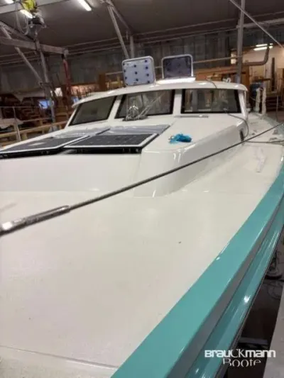 Ridas Yacht/Estland Heyman 42 Decksalon
