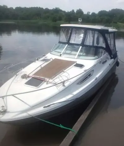Rinker Fiesta Vee 260