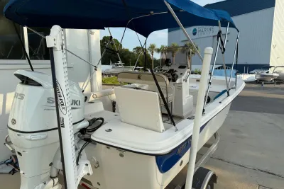 Robalo R207 Dual Console 2019
