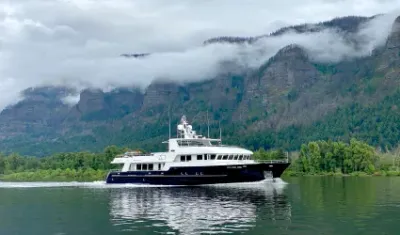 SAMSARA 100' Custom 2017