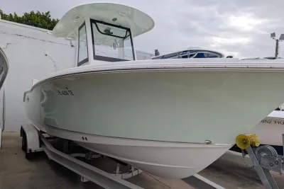 Sea Hunt Ultra 255 SE 2022