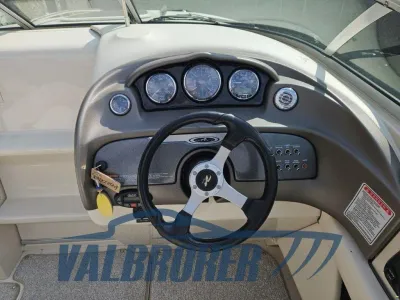 Sea Ray 210 OVERNIGHTER
