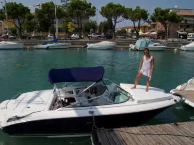Sea Ray 220 SSE