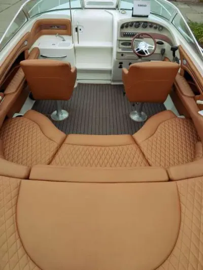 Sea Ray 230 Signature