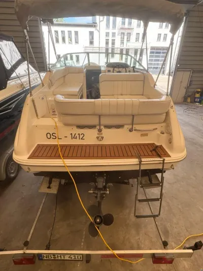 Sea Ray 240 DA