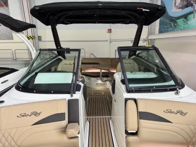 Sea Ray 260 SLX