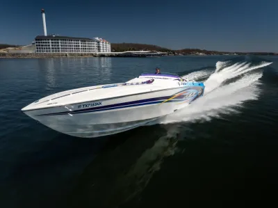 Sea Ray 370 Express Cruiser 2000