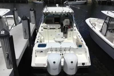 Sea Ray 390 Express Cruiser 1991