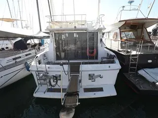 Sea Ray 500 Sedan Bridge
