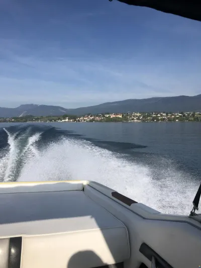 Sea Ray CC 200