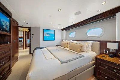 Sea Ray L650 2016