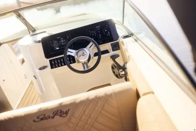 Sea Ray SDX 270 SURF