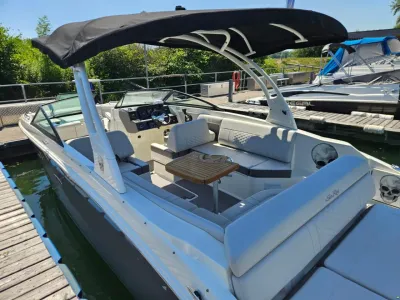 Sea Ray SDX 270