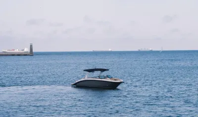 Sea Ray SDX270
