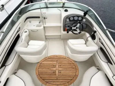 Sea Ray SEARAY 240 SS + Mercruiser 5.0l MPI