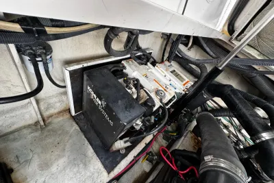 Sea Ray Sundancer 320 Outboard 2023