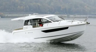 Sealine C 330 - Bug-Heckstrahlruder/Klimaanlage