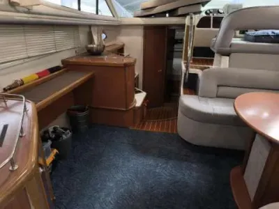 Sealine F 37